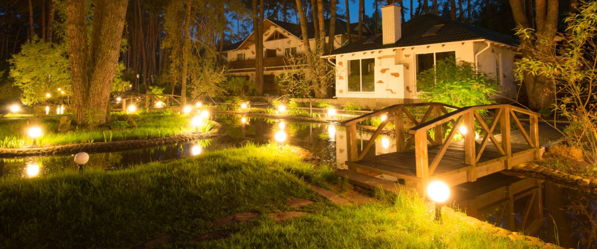 How much does it cost to install low voltage landscape lighting?